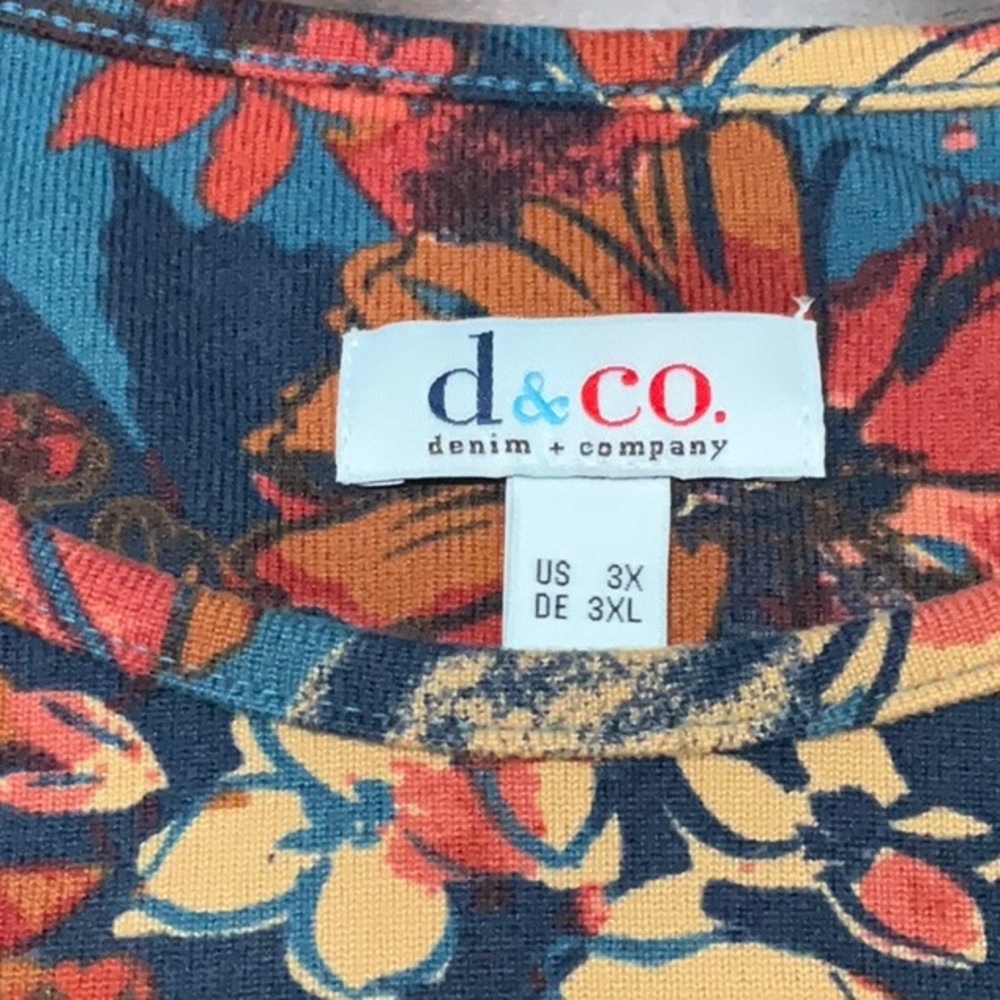 D & Co. Brushed Heavenly Jersey Floral Tunic, NWOT - Picture 8 of 11